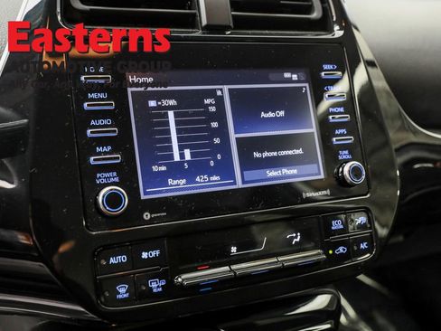 Used 2022 Toyota Prius LE image 18