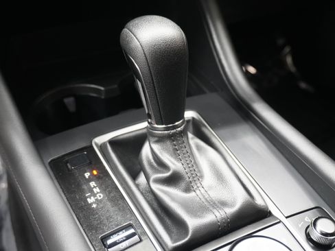Used 2019 MAZDA MAZDA3 Sedan FWD image 19