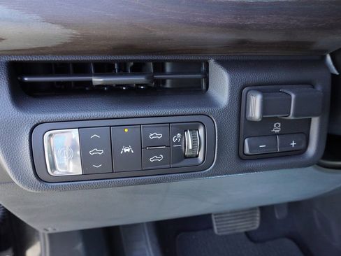 New 2025 GMC Sierra EV Denali image 17