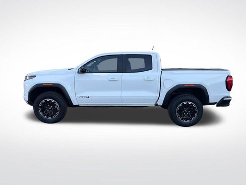 New 2026 GMC Canyon AT4 w/ AT4 Premium Package AWD/4WD image 2