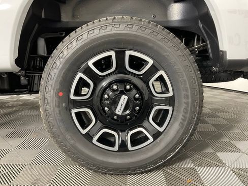 New 2026 Ford F250 Platinum image 10