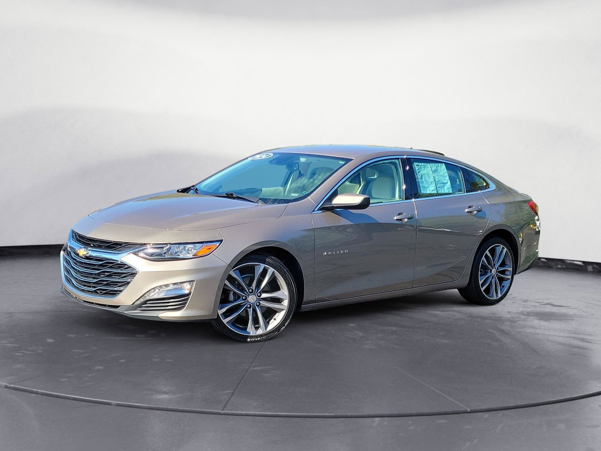 Used 2024 Chevrolet Malibu LT FWD image 1