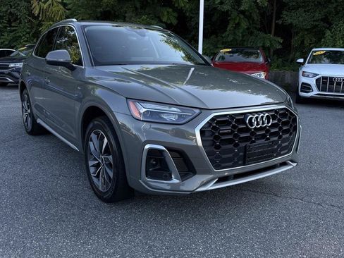 Used 2023 Audi Q5 2.0T Premium w/ Convenience Package AWD/4WD image 21