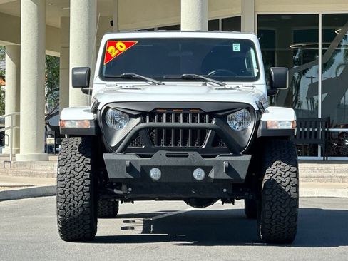 Used 2020 Jeep Wrangler Unlimited Rubicon AWD/4WD image 8