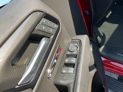 Used 2023 GMC Sierra 1500 AT4 w/ AT4 Premium Package AWD/4WD image 8