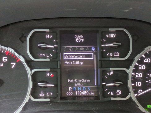 Used 2018 Toyota Tundra Limited image 26