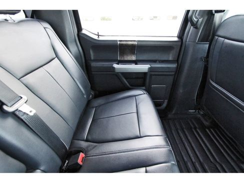 Used 2022 Ford F250 Lariat w/ Black Appearance Package AWD/4WD image 11