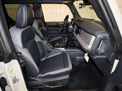 New 2025 Ford Bronco Outer Banks image 14