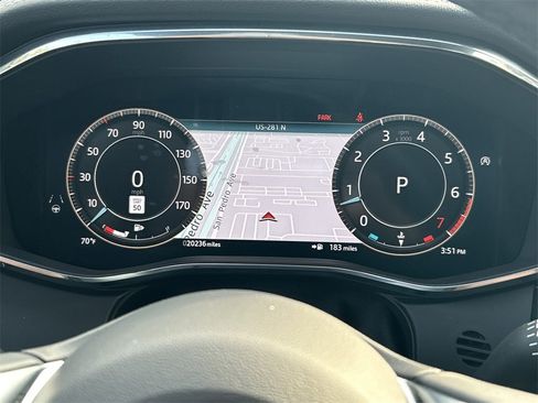 Used 2024 Jaguar F-PACE R-Dynamic S image 38