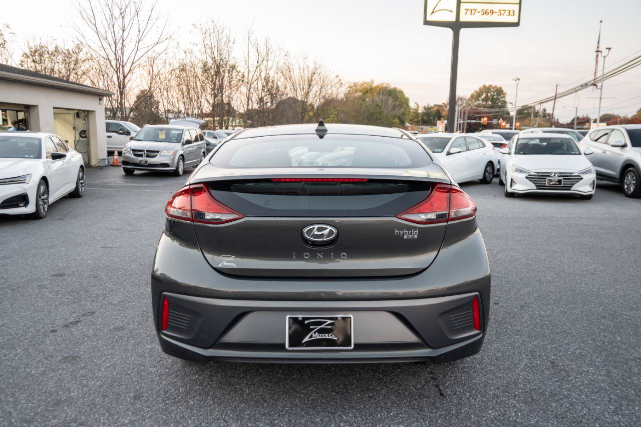 Used 2020 Hyundai Ioniq Blue FWD image 9