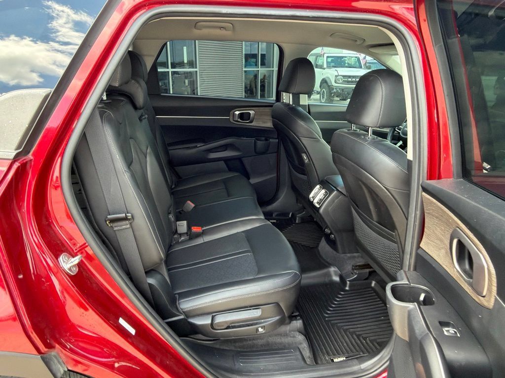 Used 2022 Kia Sorento S AWD/4WD image 23