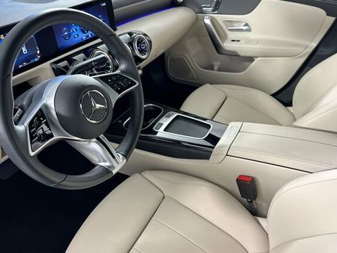 Certified 2025 Mercedes-Benz CLA 250 image 10