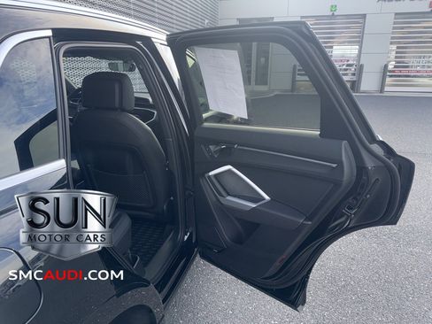 Certified 2025 Audi Q3 2.0T Premium Plus w/ Premium Plus Package image 9