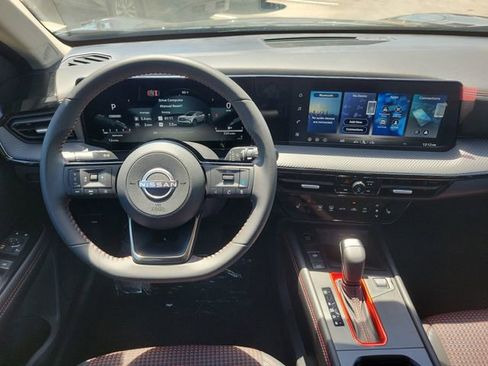 New 2026 Nissan Kicks SR w/ Cold Weather Package AWD/4WD image 15