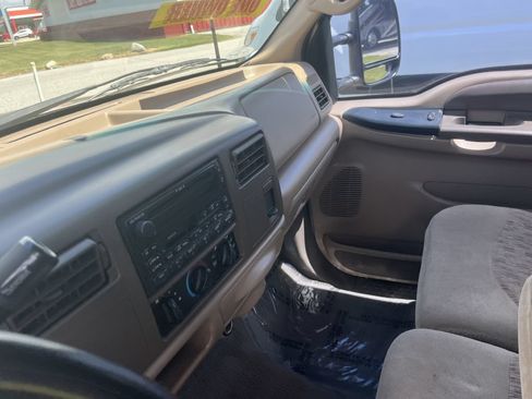 Used 1999 Ford F250 2WD Crew Cab Super Duty image 19