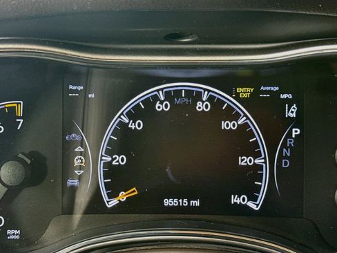 Used 2018 Jeep Grand Cherokee Overland AWD/4WD image 6