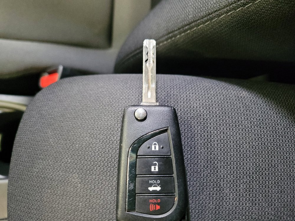 Used 2025 Toyota Corolla LE FWD image 32