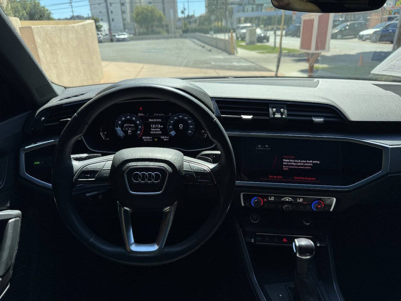 Used 2022 Audi Q3 2.0T Premium w/ Black Optic Sport Package AWD/4WD image 23