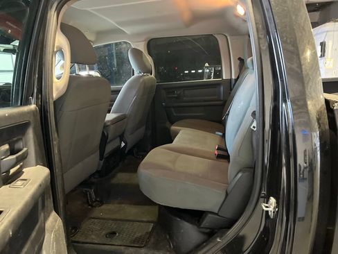 Used 2017 RAM 2500 Tradesman w/ Chrome Appearance Group AWD/4WD image 6
