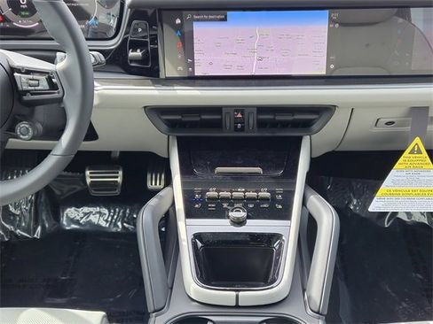 New 2025 Porsche Cayenne Turbo image 17