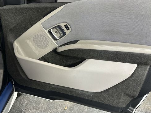 Used 2017 BMW i3 w/ Range Extender image 34