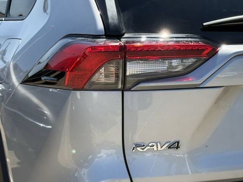 Used 2025 Toyota RAV4 XLE FWD image 6