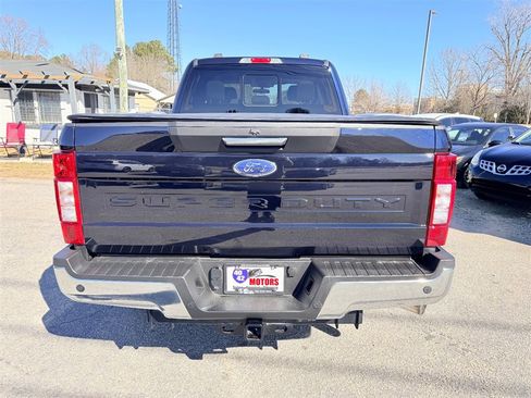 Used 2022 Ford F350 XLT w/ XLT Premium Package image 3