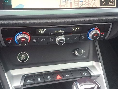 Used 2025 Audi Q3 2.0T Premium Plus w/ Premium Plus Package image 16