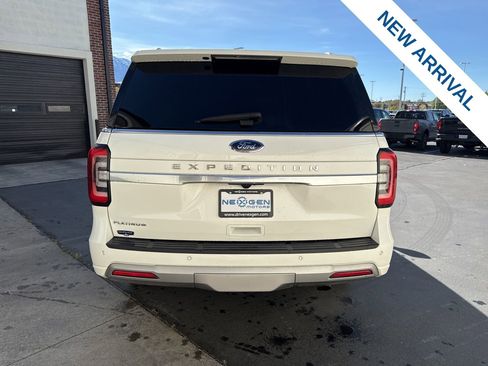 Used 2023 Ford Expedition Platinum AWD/4WD image 6