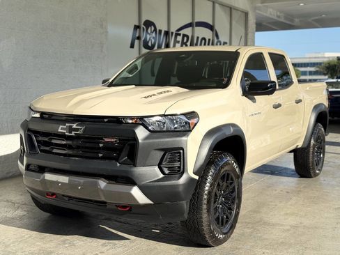 Used 2023 Chevrolet Colorado Trail Boss w/ Technology Package image 2