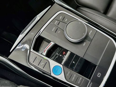 Used 2024 BMW i4 xDrive40i AWD/4WD image 25