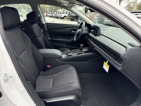 Used 2026 Honda Accord LX image 17