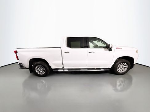 Used 2020 Chevrolet Silverado 1500 LTZ w/ LTZ Convenience Package AWD/4WD image 11
