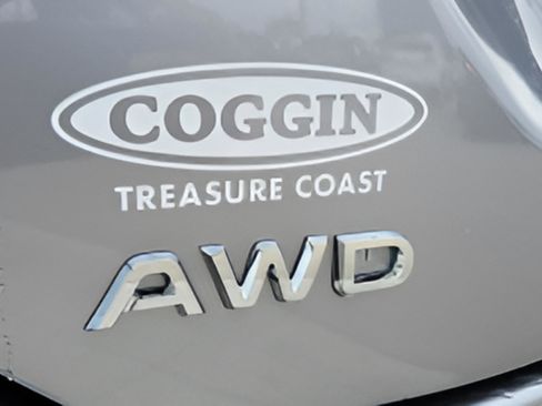 Used 2025 Honda Pilot Touring image 38