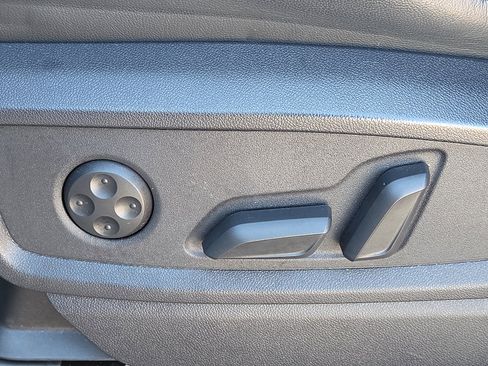 Used 2023 Audi SQ5 Prestige w/ Prestige Package image 15