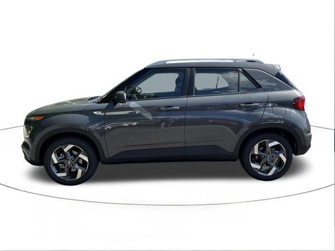 New 2026 Hyundai Venue SEL FWD image 6