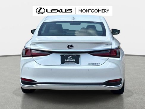 Used 2021 Lexus ES 300h w/ Premium Package FWD image 4