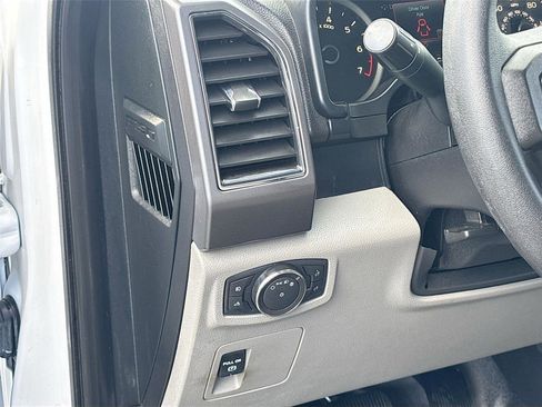 Used 2018 Ford F150 XLT w/ Trailer Tow Package image 12