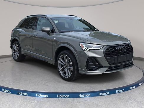 Certified 2025 Audi Q3 2.0T Premium w/ Convenience Package image 3