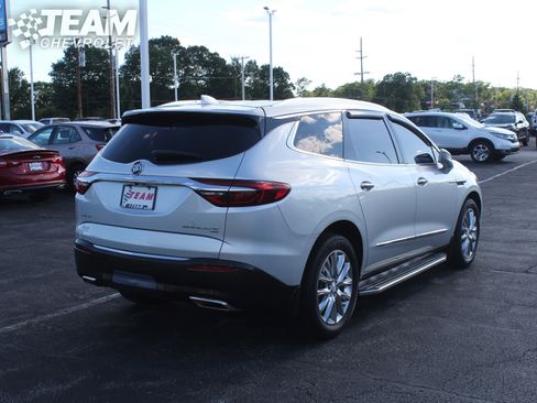 Used 2018 Buick Enclave Premium w/ Experience Buick Package AWD/4WD image 4