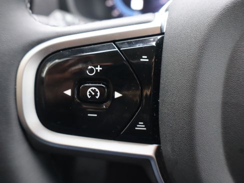 Used 2025 Volvo XC90 B5 Plus image 20