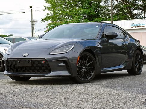 Used 2025 Toyota GR86 Premium w/ ALL Weather Mat Package (TMS) RWD image 2