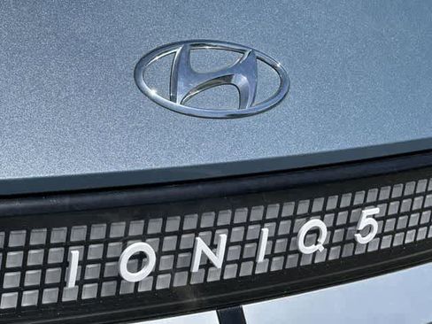 Used 2023 Hyundai Ioniq 5 Limited w/ Cargo Package AWD/4WD image 19