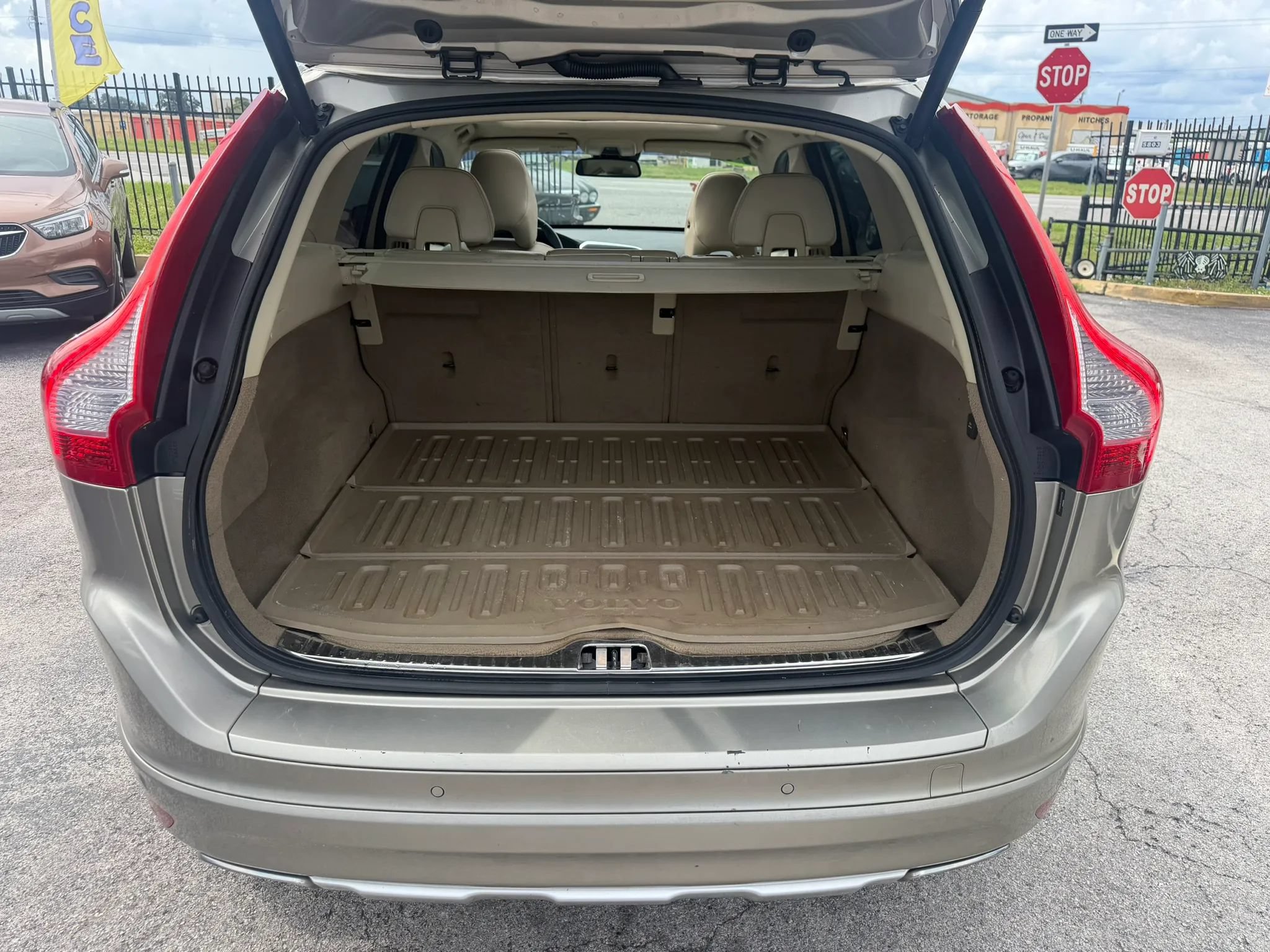 Used 2014 Volvo XC60 3.2 FWD image 14