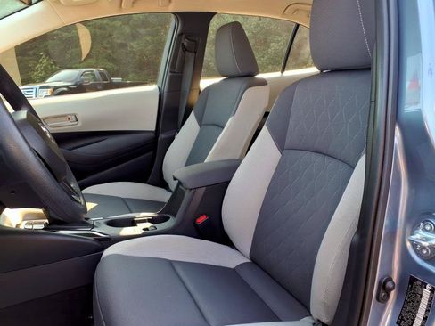 Certified 2025 Toyota Corolla LE FWD image 13