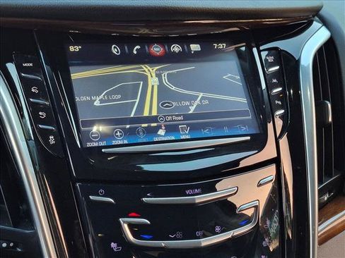 Used 2020 Cadillac Escalade Luxury RWD image 12