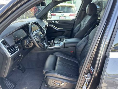 Used 2023 BMW X5 xDrive40i w/ Premium Package image 13