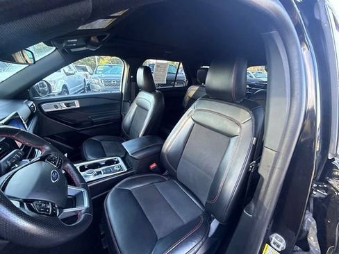 Certified 2023 Ford Explorer ST-Line w/ Class IV Trailer Tow Package AWD/4WD image 18