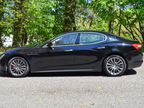 Used 2020 Maserati Ghibli RWD image 4