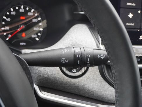 Used 2023 Jeep Compass Latitude image 19